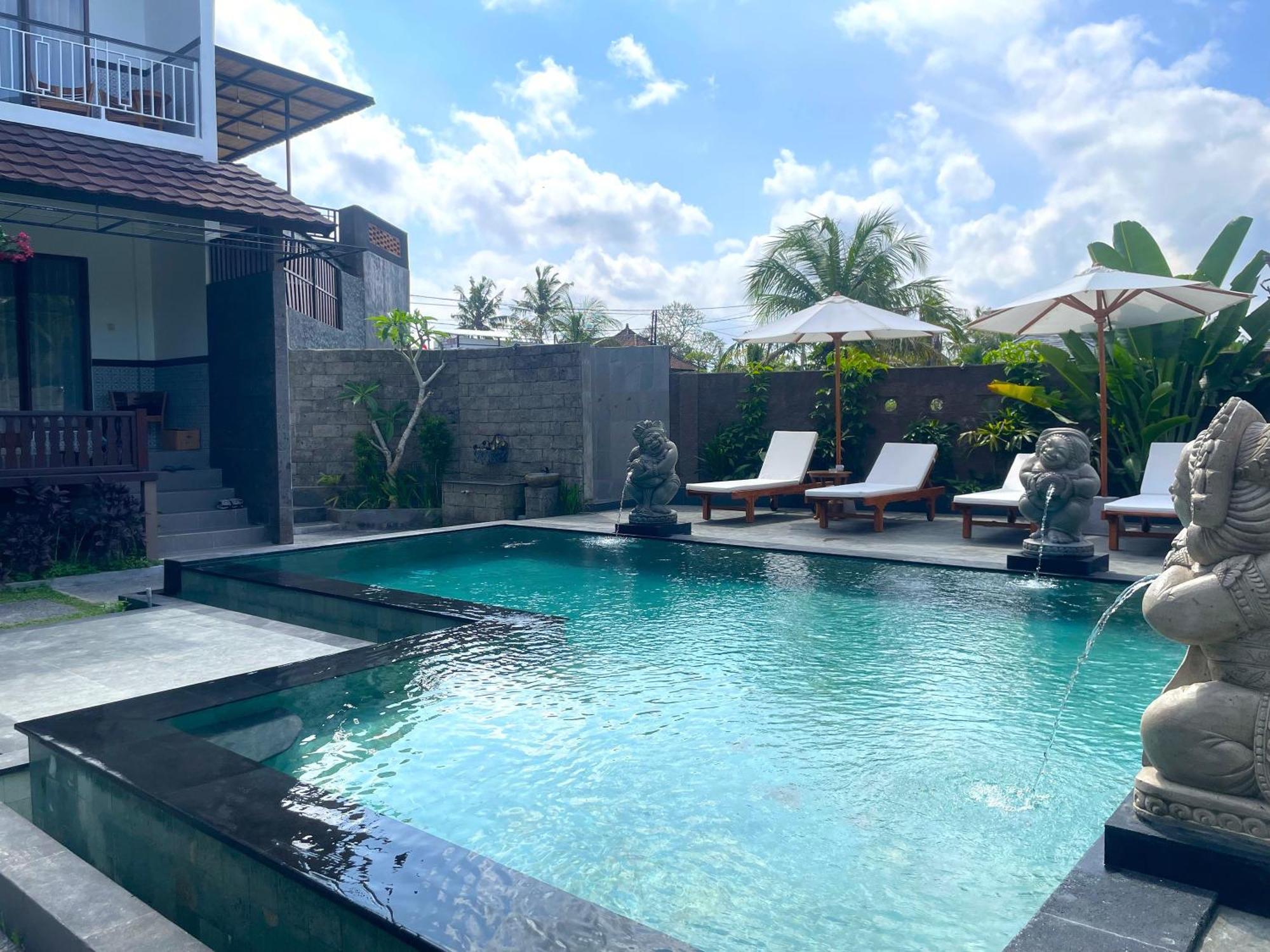 Nivaluma Hotel Ubud  Bagian luar foto