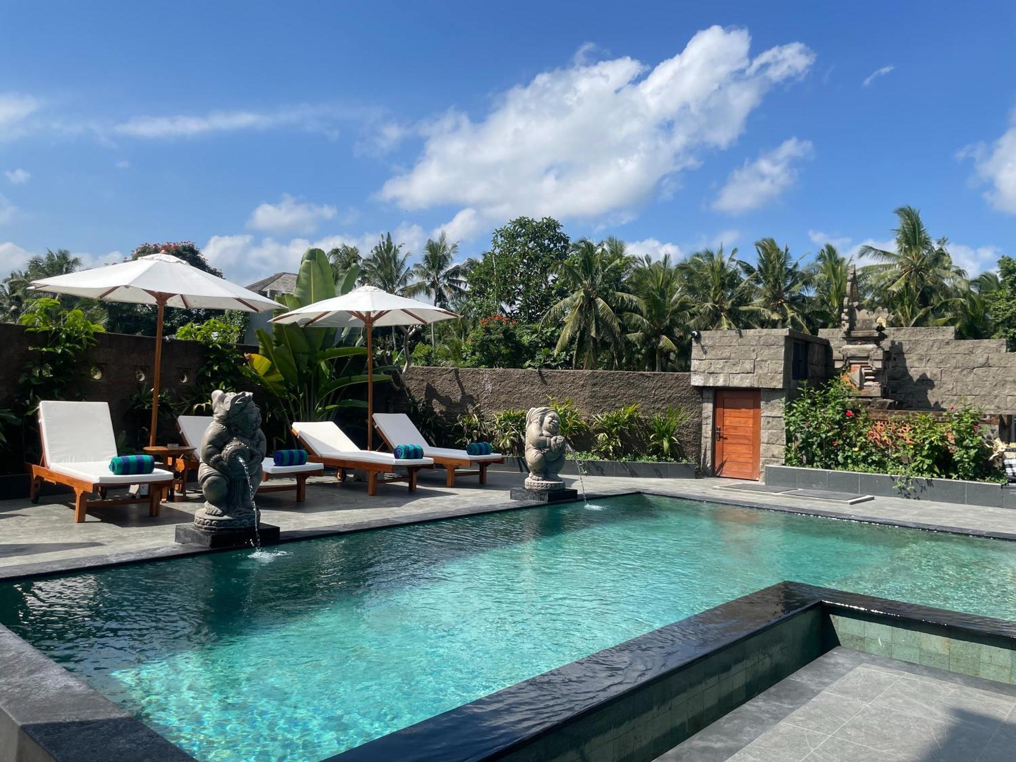 Nivaluma Hotel Ubud  Bagian luar foto